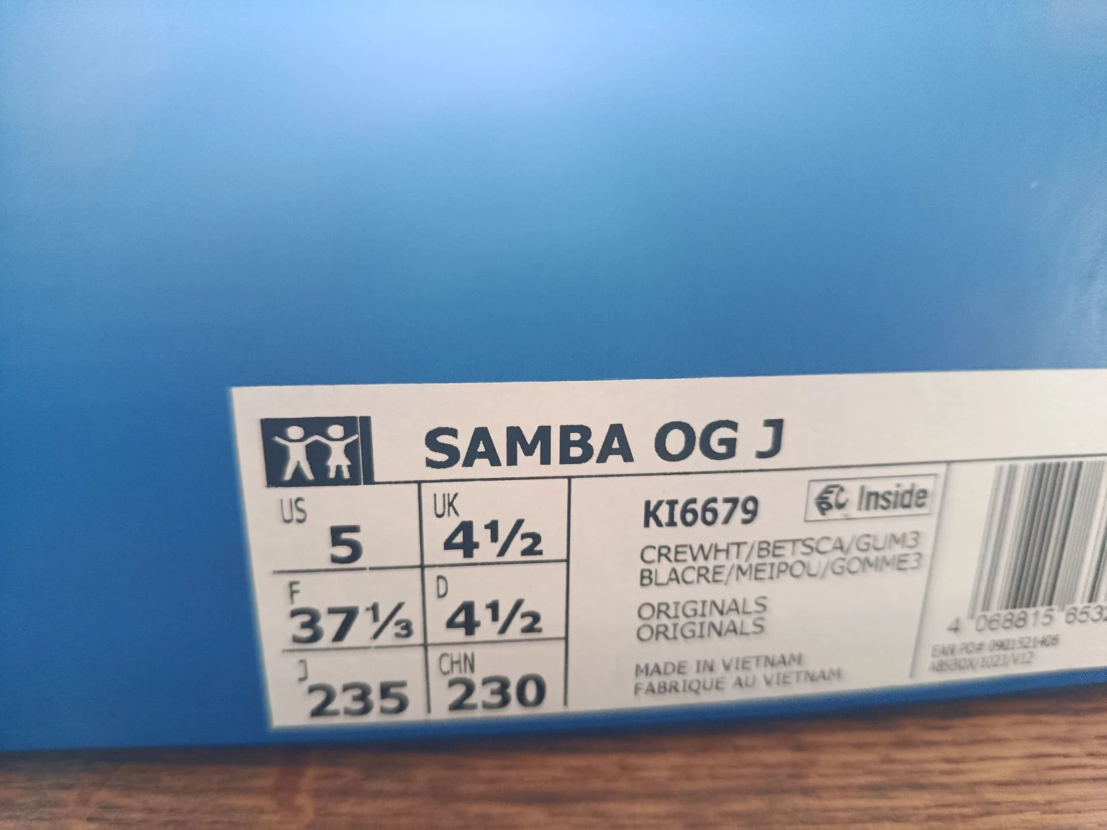 Sneakers – photo 4